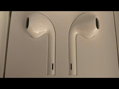 HOW TO MAKE A BLUETOOTH EARPHONE (IPHONE 7)