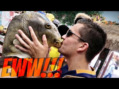 He Kissed That