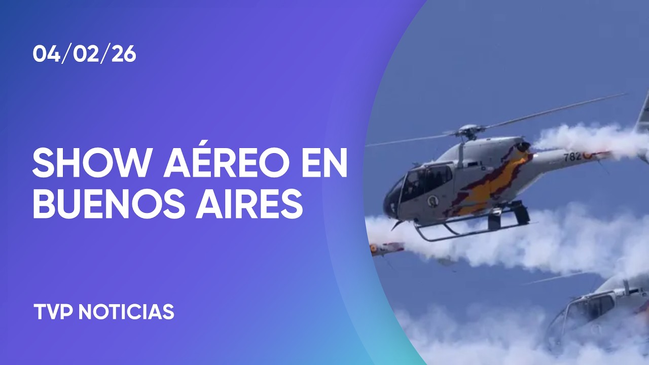 Show aéreo sobre Buenos Aires por los 100 años del vuelo del avión Plus Ultra