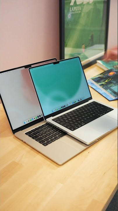 Download lagu MacBook Air 15 vs MacBook Pro 14 A Size Comparison! 👨‍💻