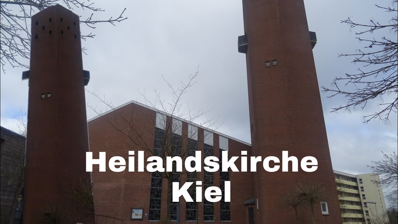Kiel Heilandskirche/Glocken der Ev.luth Kirche/Teilgeläut (Aussenaufnahme)