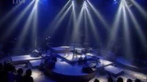 Iwan Fals feat Kak Yoss( istri) - Galang rambu anarki