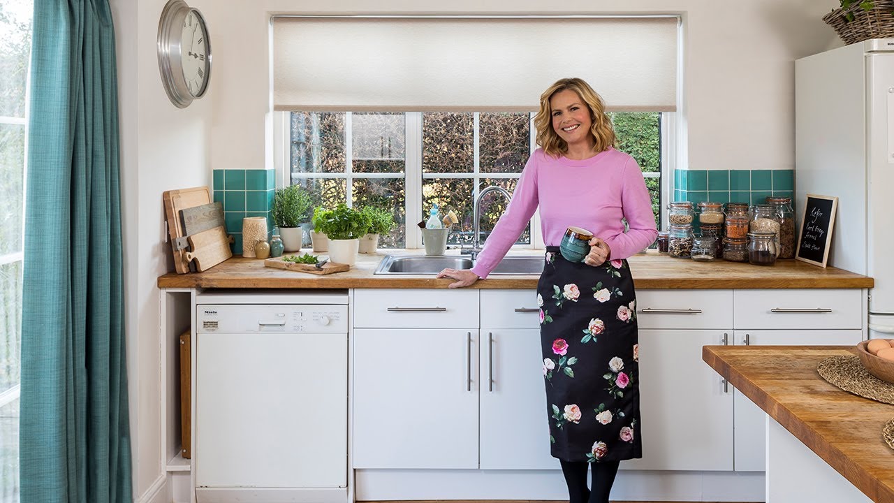 Liz Earle On Roller Blinds For The Kitchen You Liz Earle On Roller Blinds For The Kitchen