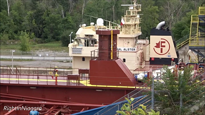 Ships  BRO AGNES and FEDERAL ALSTER meet at Lock 4...