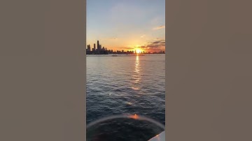 Best sunsets are in Chicago 🌇✨ #love #sunset #chicago #lifestyle #romantic #couple #summer #date