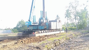 Robot ép cọc di chuyển cực khoẻ
