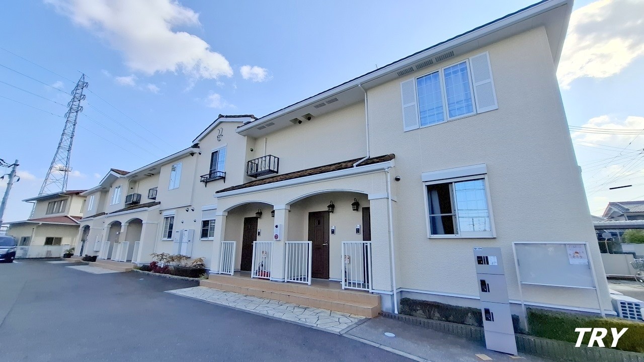 葛城市八川｜尺土駅8分の2階角部屋2LDK【賃貸のトライ】グランメゾン　201