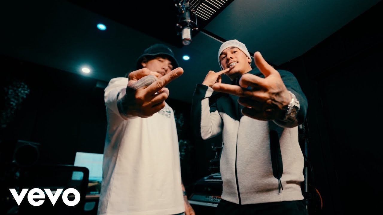 TAKTiX, William Singe - Truth Is (Official Music Video) auf YouTube ansehen TAKTiX, William Singe - Truth Is (Official Music Video) auf YouTube ansehen