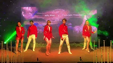 Vũ đoàn khai tiệc tại Claris Palace - Phút giây tuyệt vời