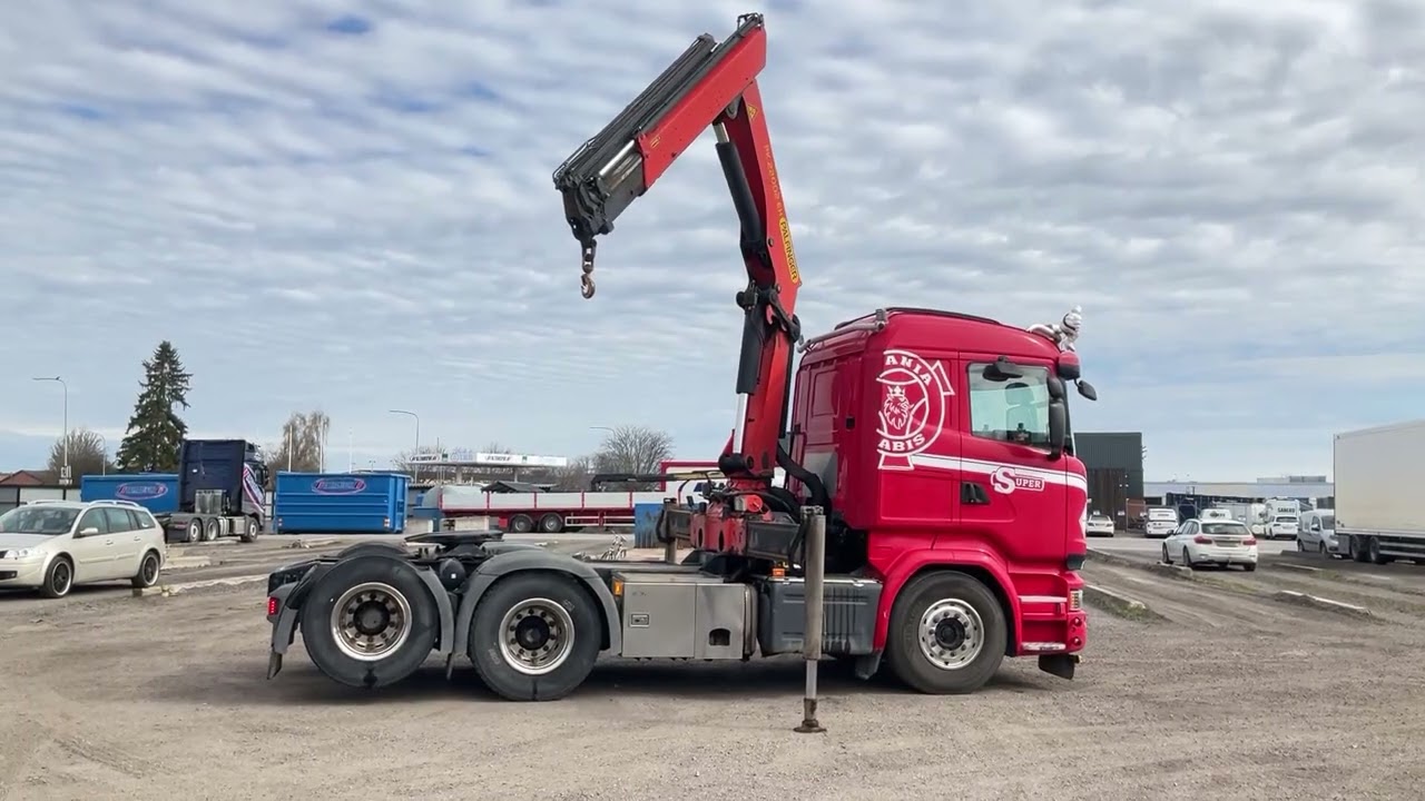 Dragbil med kran SCANIA R580