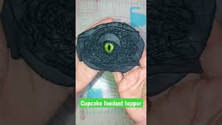 #cupcake #fondanttopper #fondanttutorial #dinosaur #cupcaketoppers #tutorial #baking