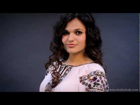 Ексклюзивна вишиванка "Квітковий вир"