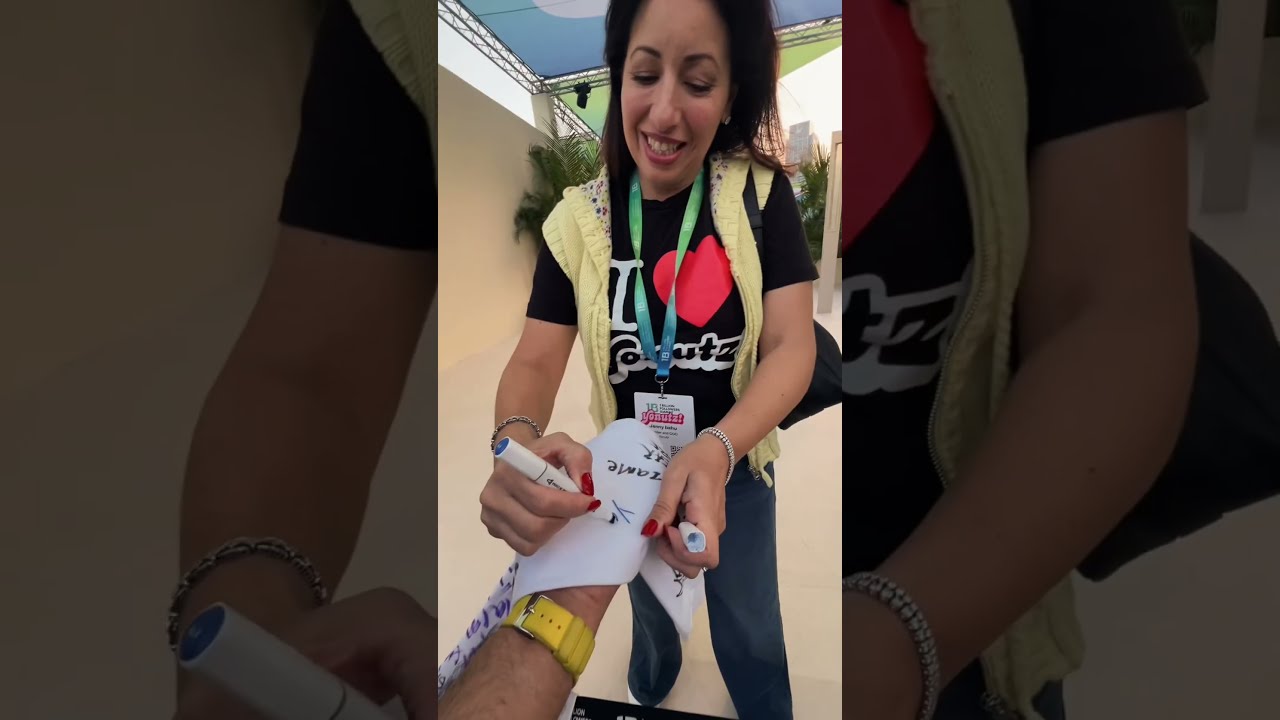 Help This Reach MrBeast! Iconic 1B Summit T-Shirt from Dubai  ​