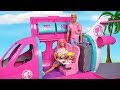 La Familia LOL Goldie Rutina de Viaje en el Avion Nuevo de Barbie