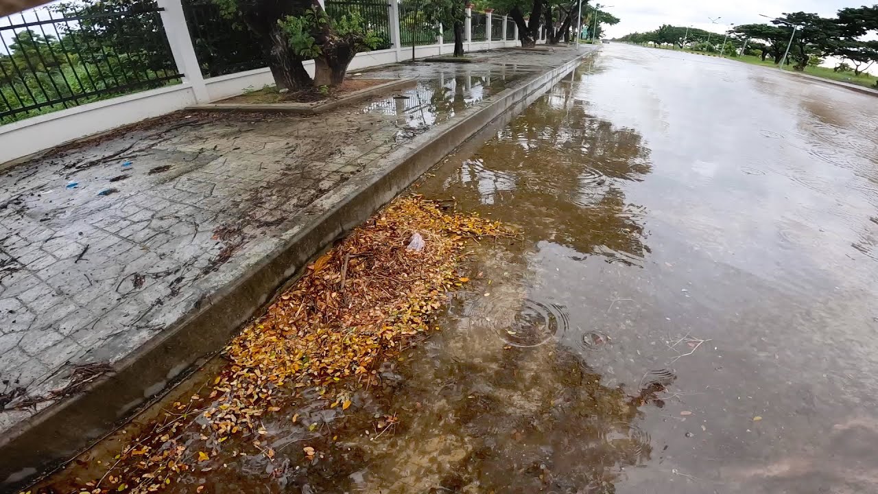 Can't Miss Trends About Draining Major Roadway Flood By Unclogging ...