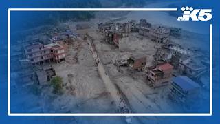 Death toll reaches 900 with 5,000 missing in Nepal
