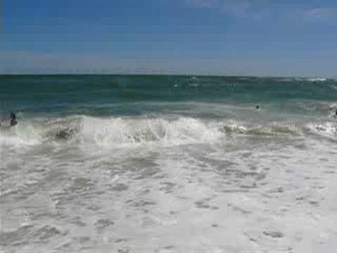 NANTUCKET WAVES!