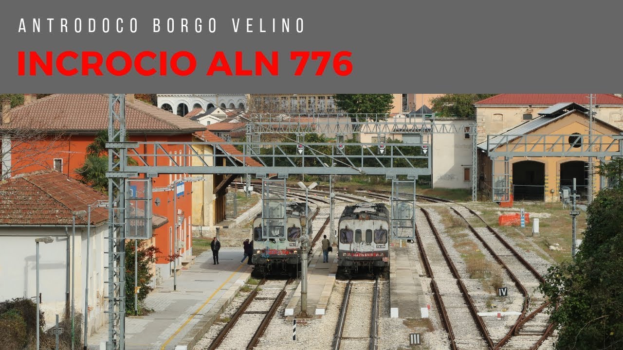 Incrocio di ALn 776 nella stazione di Antrodoco Borgo Velino