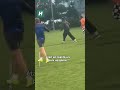 Après le mondial, le footballeur Michael Olise s’est incrusté dans un match de foot entre amis