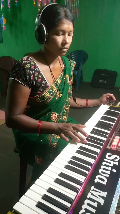 chudi jo khanke haathon mein🤢🤢!!hindi song!!😱😱!!piano#short#shorts#ytshorts
