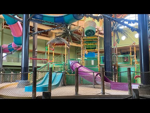 Exploring an Abandoned Water Park Resort [FAIL]