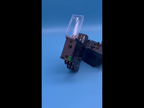 Многофункциональное реле времени Schneider Electric RE22R2AMR 8А 24-240В AC/DC на DIN-рейку (Zelio Time), видео 1