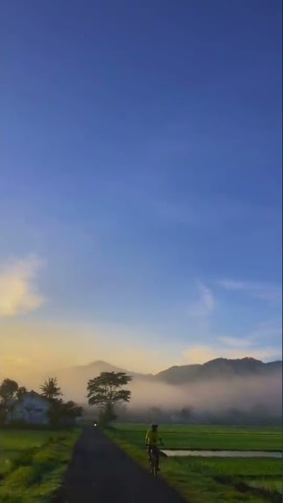 Suasana Desa Pagi Hari