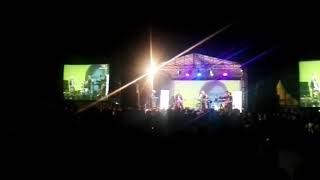 Download Lagu Iwan fals Bento cover Fatik band MP3