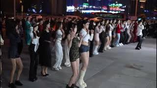 #最嗨广场舞 #美女如云 #户外舞蹈 #路人视角 #第三视角 #Nannan