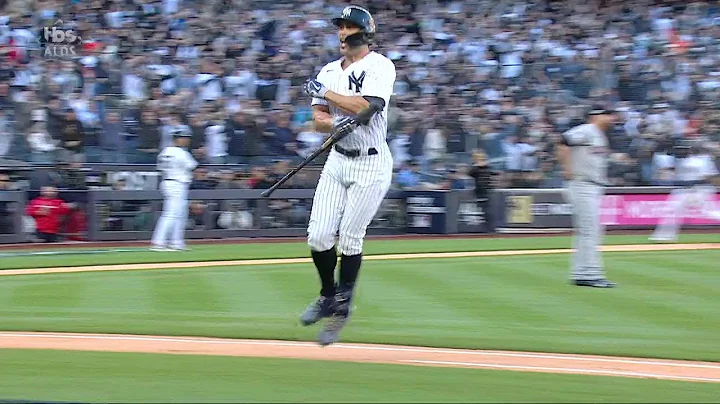 BIG SHOT IN GAME 5!! Giancarlo Stanton makes statement with 3-run shot in 1st inning for Yankees!