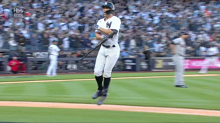 BIG SHOT IN GAME 5!! Giancarlo Stanton makes state...