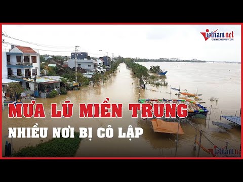 Video Mưa lớn tiếp tục càn quét 4 tỉnh miền Trung, nhiều nơi... - youtube