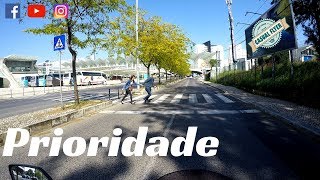 Prioridades é para respeitar!
É já no sábado o 3º Encontro de motovloggers!
Ponto de encontro - IKEA de Loures
Hora - 7h
Partida - 7h15
Destino - Figueira da Foz
E respeitem as prioridades, se acontecer algum acidente a culpa pode estar do vosso lado se não tiverem cumprido as ditas!
What I use:
Helmet - Shoei Hornet ADV Orange/Black
Winter Jacket - Dainese Carve Master 2 Gore-Tex
Summer Jacket - Dainese Hydra Flux D-Dry Tex
Pants - Dainese Bonneville Regular
Boots - Dainese Nighthawk D1
Gloves - Dainese Air Hero
Camera - GoPro Hero 4 Black
Winter Pants - Dainese Carve Master 2 Gore-Tex
Drone - DJI Mavic Pro Platinum
|||||| More Casual Flyer:
Youtube channel - https://www.youtube.com/channel/UCQ-YcSQuBa7Nbl3lWWyWyxQ
Instagram - https://www.instagram.com/casualflyer/?hl=pt
Facebook - https://www.facebook.com/CasualFlyer101
No reproduction for media/news/YouTube is allowed without prior written permission. Prioridades é para respeitar!