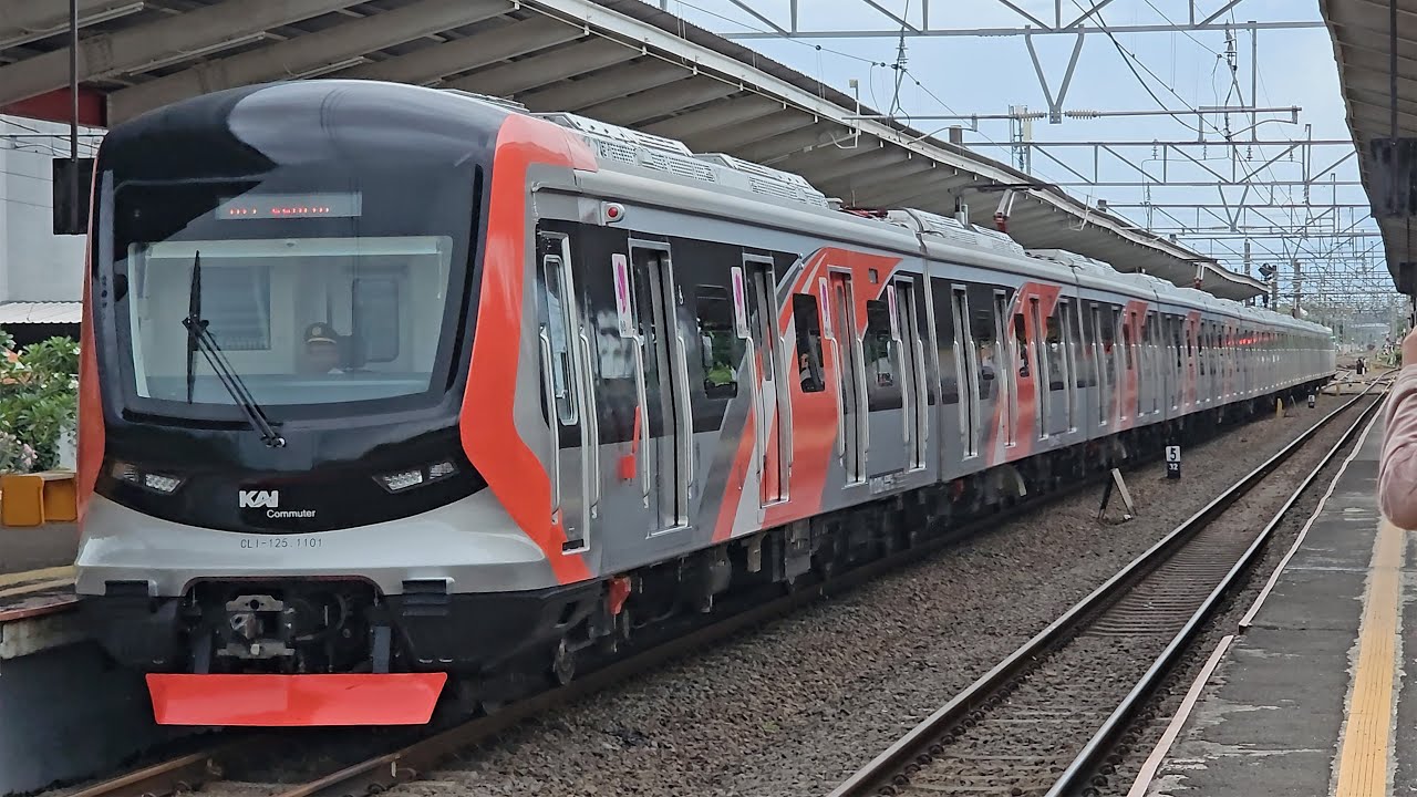[4K] Kompilasi KRL CLI-125 di Stasiun Depok | KRL Commuter Line - YouTube
