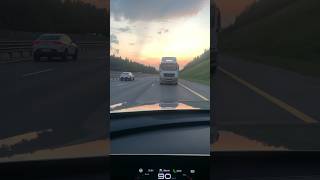 Грузовик в лоб!