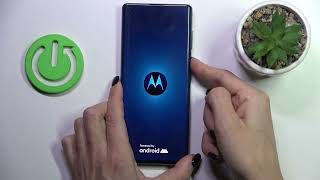 How to perform a soft reset on a MOTOROLA Edge+ (quick restart) screenshot 4