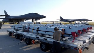 US B-1 Lancer Crew Loads Dozens of AGM-158 JASSM Missiles for Strategic Strike Missions