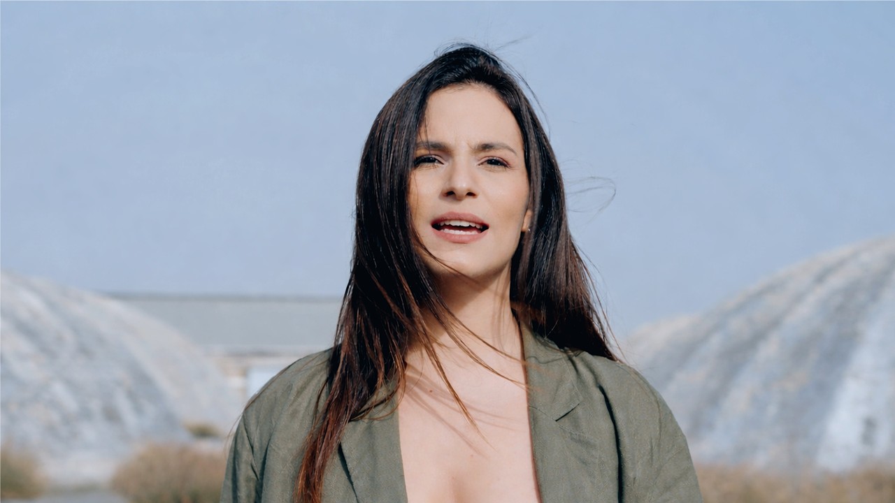 Άννα Χρυσάνθου - Επανάληψη (Live του Χειμώνα) | Official Music Video