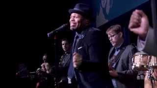 Video thumbnail of "Eric Roberson Picture Perfect"