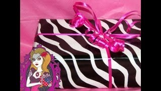 Scruptious sampler box review