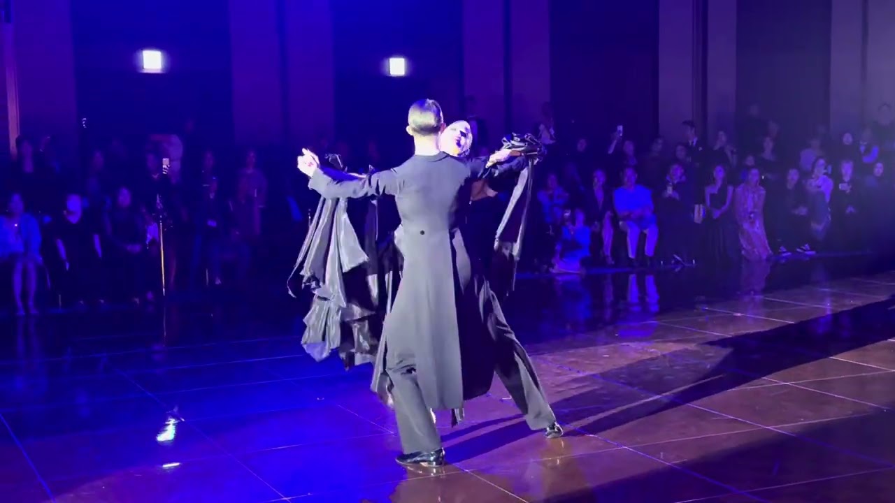 Glenn-Richard Boyce & Caroly Janes Waltz Showdance🇰🇷