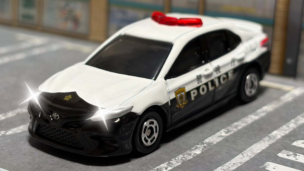 トミカ AEON NO.87トヨタ カムリ スポーツ 日本警察パトロールカー仕様