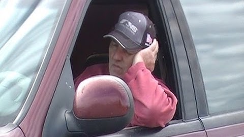 Sitting Here Rail Fanning 1-16-12.mpg