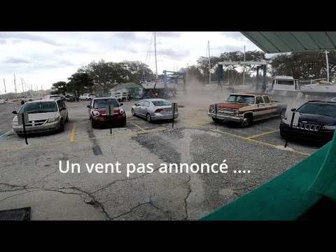 S2 E5: Rafales de 50 noeuds pendant que le bateau pend dans les airs.