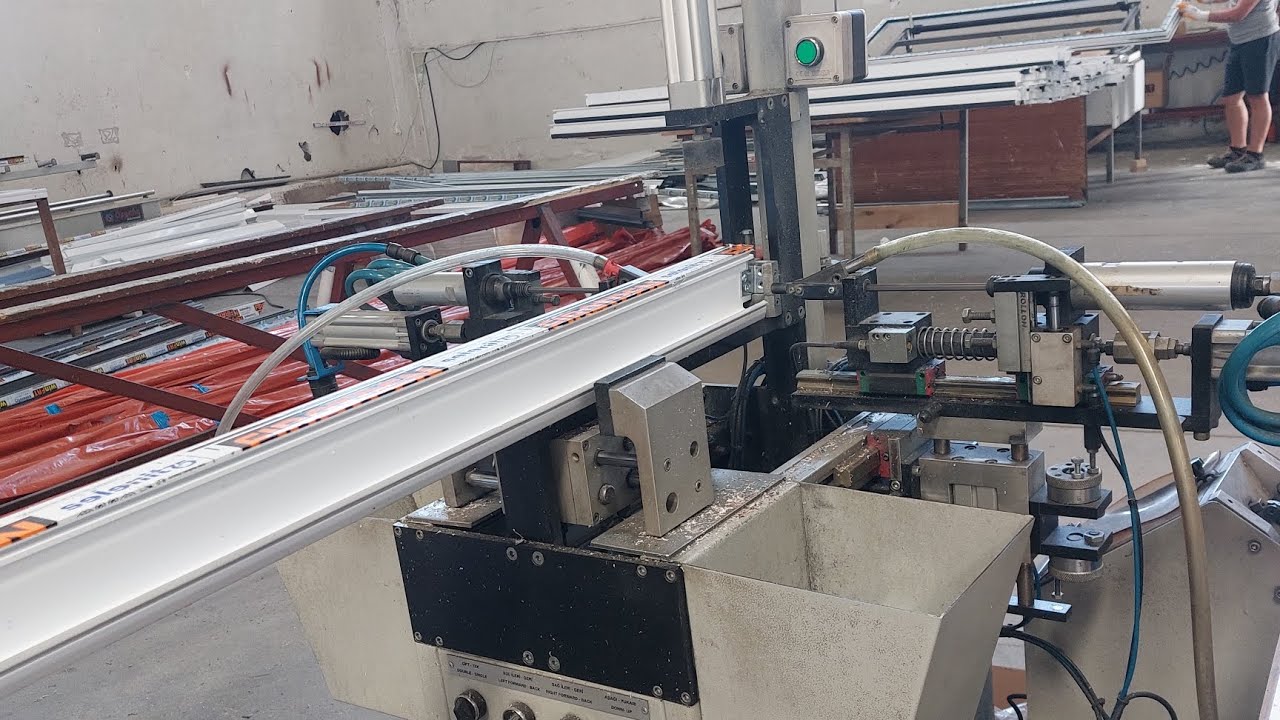 #pvc #doğrama #ortakayıt #takozu #montaj makinesi#keşfet #keşfetbeni&ouml;ne&ccedil;ıkar #shorts#keşfetteyiz#cnc