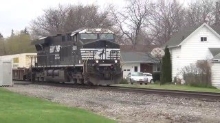 Solo Engine Pulls NS 26R Train