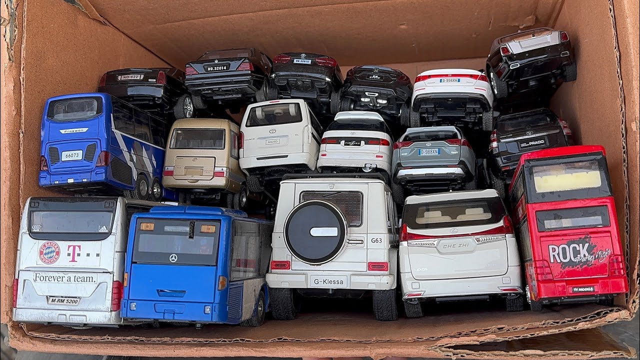 Lets find box full of Cars,Model,Mercedes,Toyota,Lexus,Honda,Rollsroyce,Caddilac,Lamosine,Bus Models