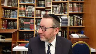 Orach Chaim 382:1 Living in a Chatzer with a Non-Jew