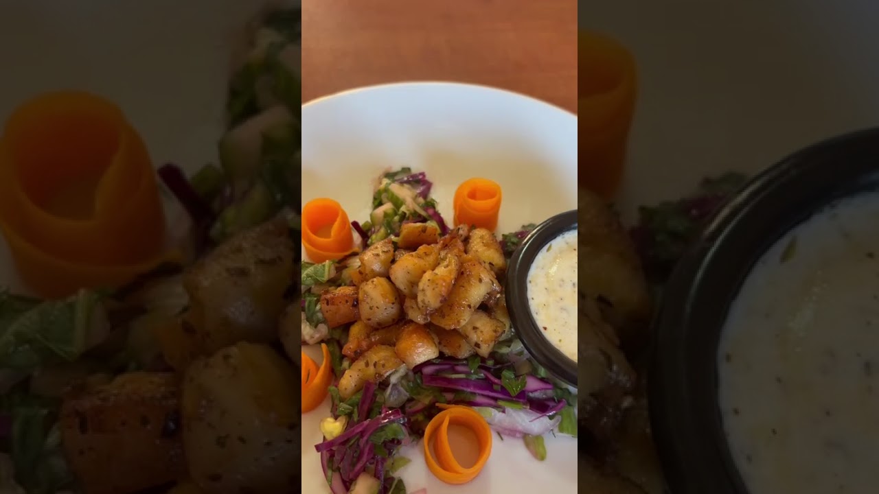 Tavuklu Salata Tasarımı ve Mükemmel Naturel Sosu