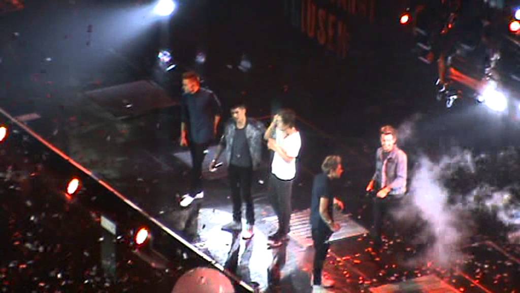 One Direction - What Makes You Beautiful - O2 Arena April 1st 2013